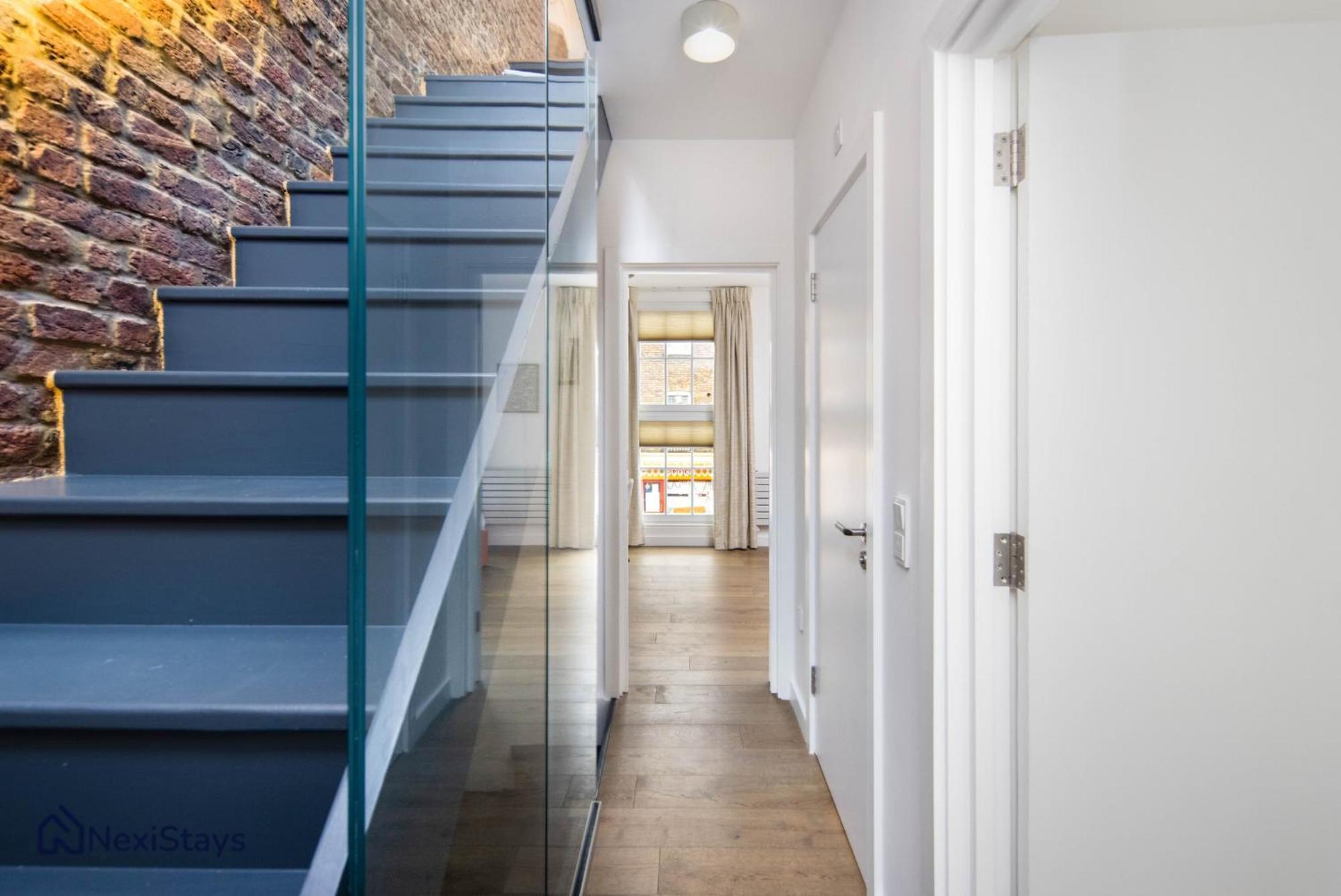 Apartament 1 Min Walk To Euston Station, Modern Townhouse Londyn Zewnętrze zdjęcie