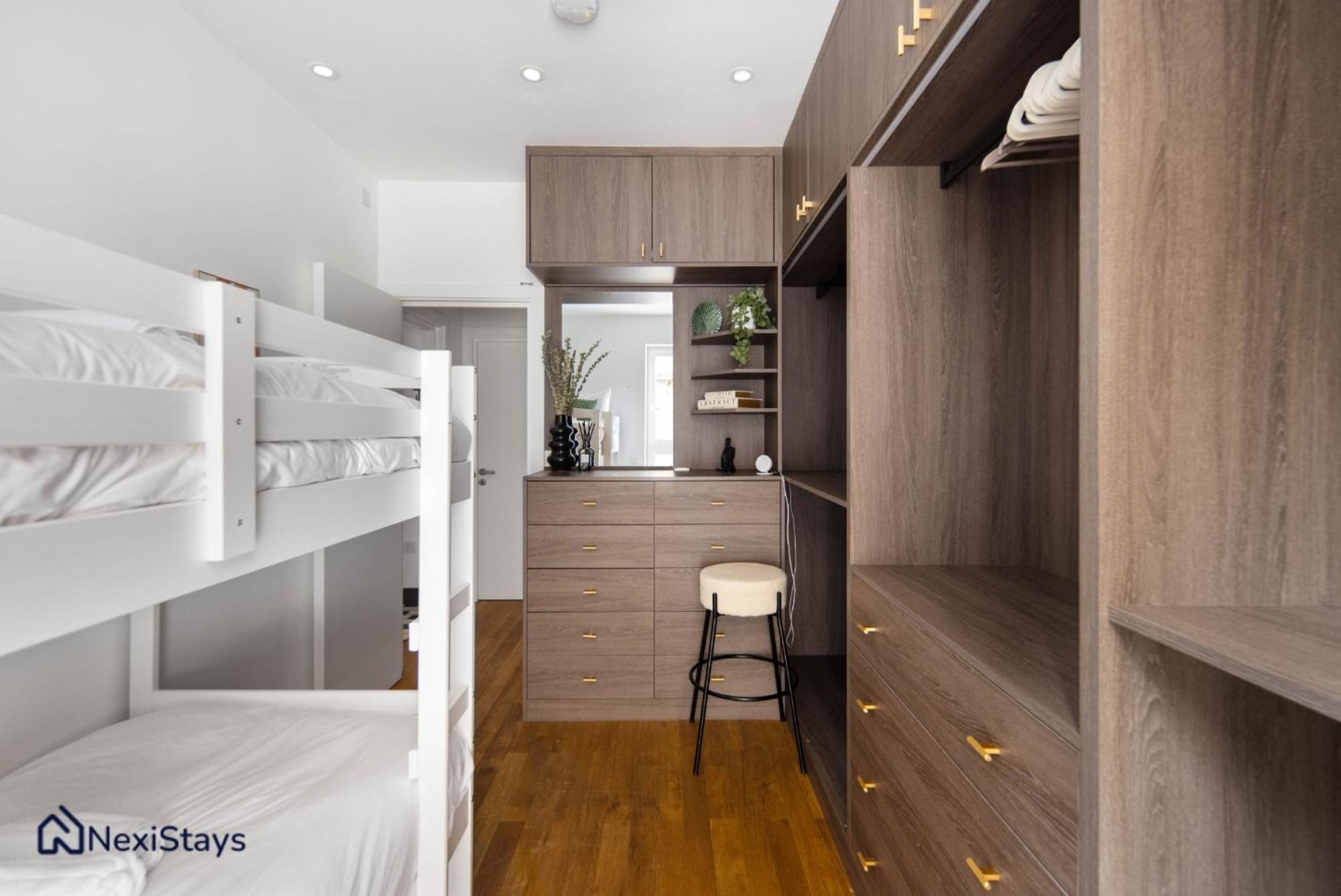 Apartament 1 Min Walk To Euston Station, Modern Townhouse Londyn Zewnętrze zdjęcie